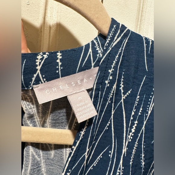 Chelsea28 Nordstrom Celeste Stripe Blue-Ivory Midi Dress V-neck , size M - Picture 8 of 11